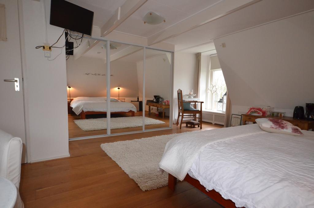 Bed and Breakfast Bloemenhoeve Birdaard Экстерьер фото